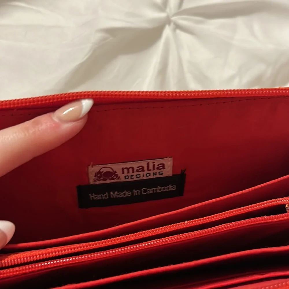 Malia recycled bag wristlet